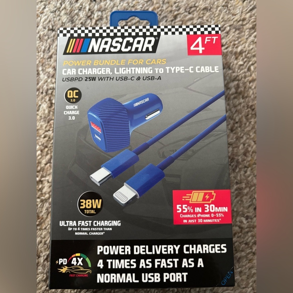 ( NASCAR)  4ft Car Charger Bundle - Blue
